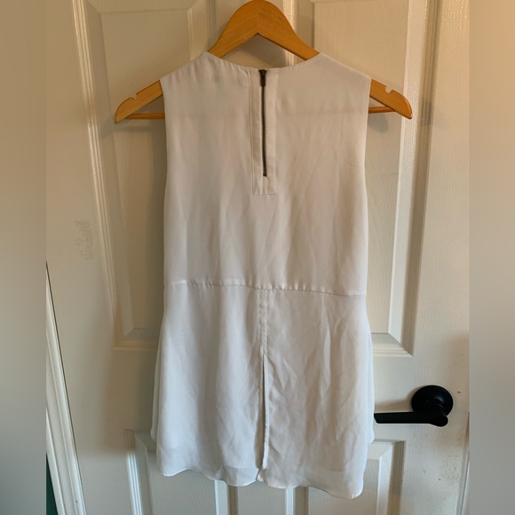 Kenneth Cole sleeveless blouse in white - Picture 5 of 5